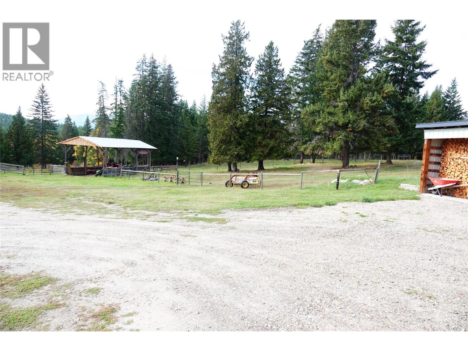 1325 Hepburn Road, Chase, British Columbia  V0E 1M1 - Photo 4 - 10403628
