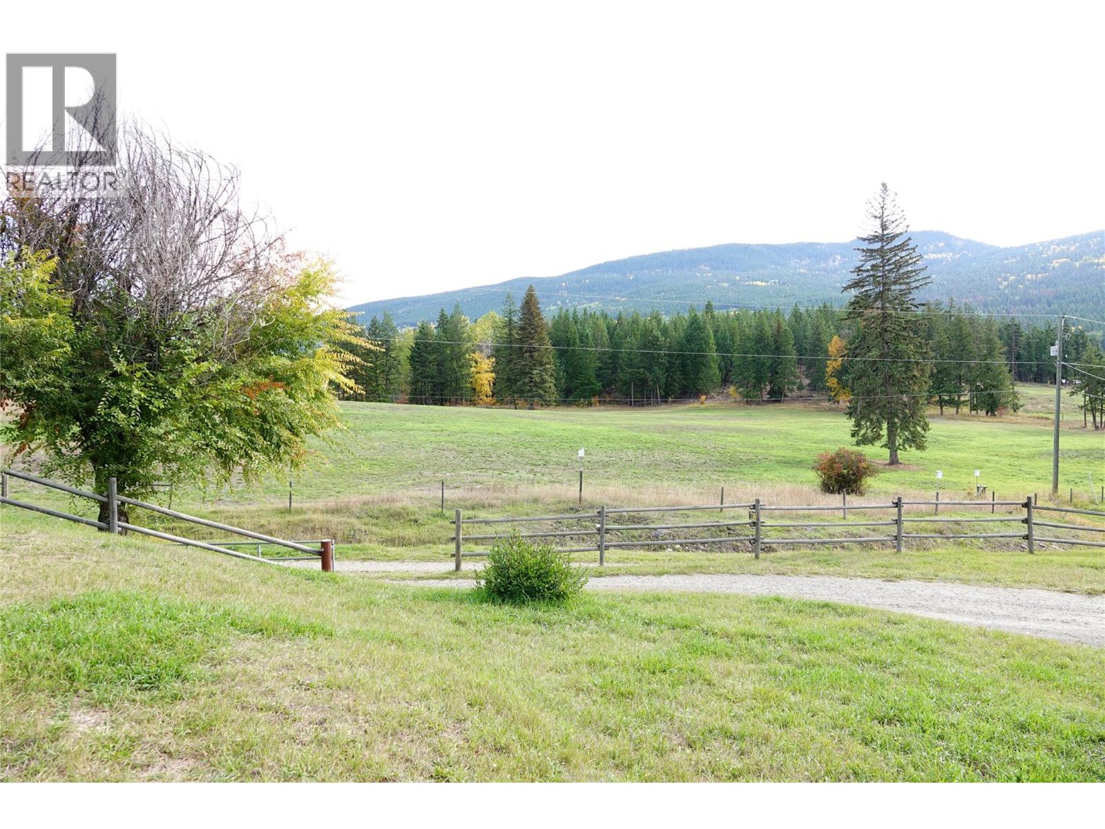 1325 Hepburn Road, Chase, British Columbia  V0E 1M1 - Photo 9 - 10403628