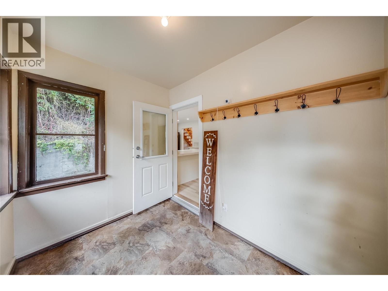 283 Wellington Avenue, Warfield, British Columbia  V1R 2K9 - Photo 11 - 10403362