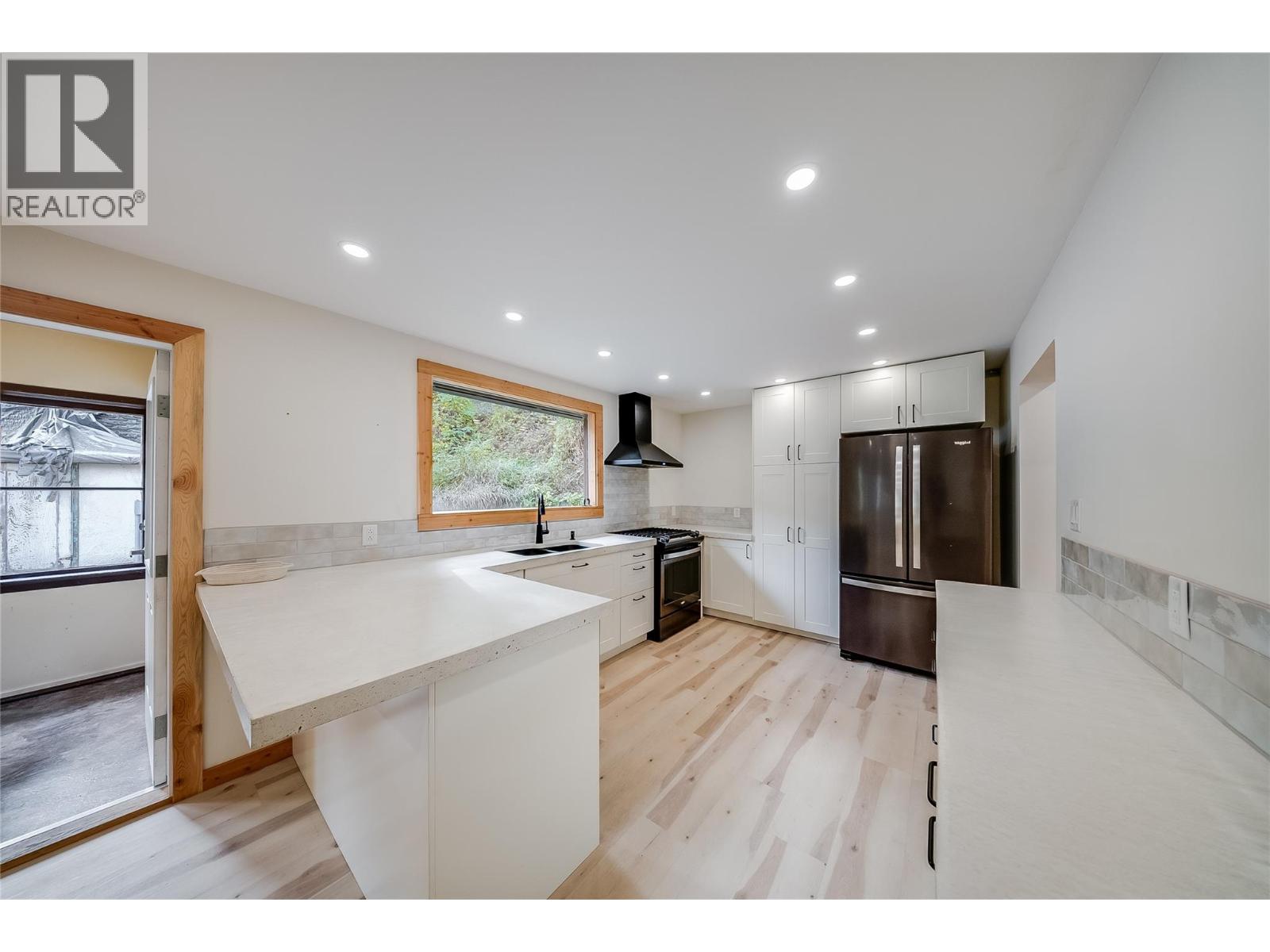 283 Wellington Avenue, Warfield, British Columbia  V1R 2K9 - Photo 12 - 10403362