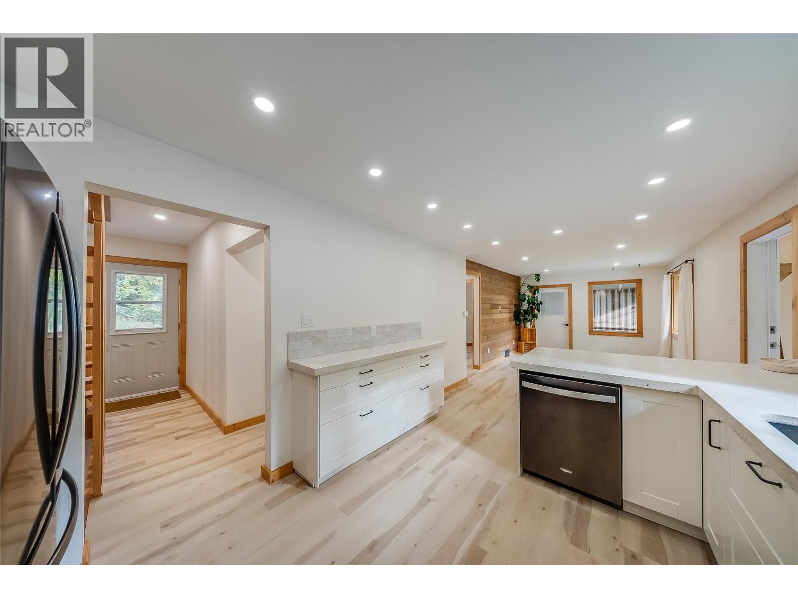 283 Wellington Avenue, Warfield, British Columbia  V1R 2K9 - Photo 16 - 10403362