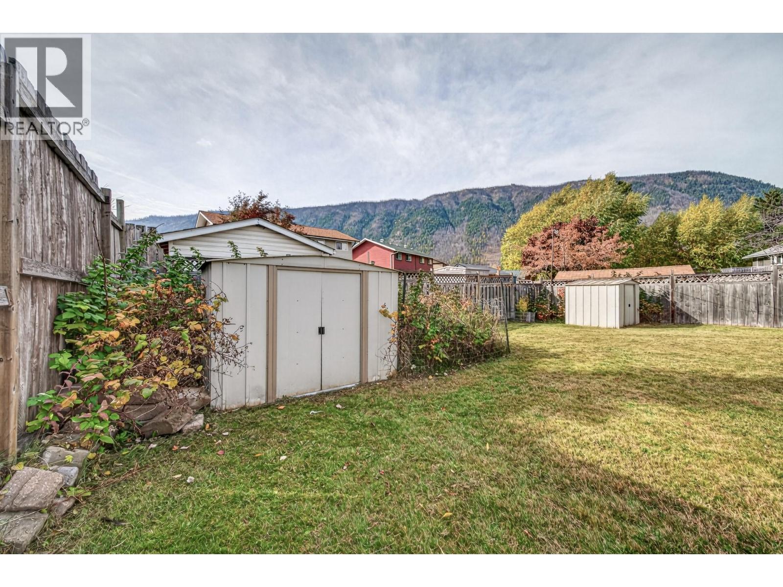 417 Engelmann Spruce Drive, Sparwood, British Columbia  V0B 2G0 - Photo 39 - 10403067