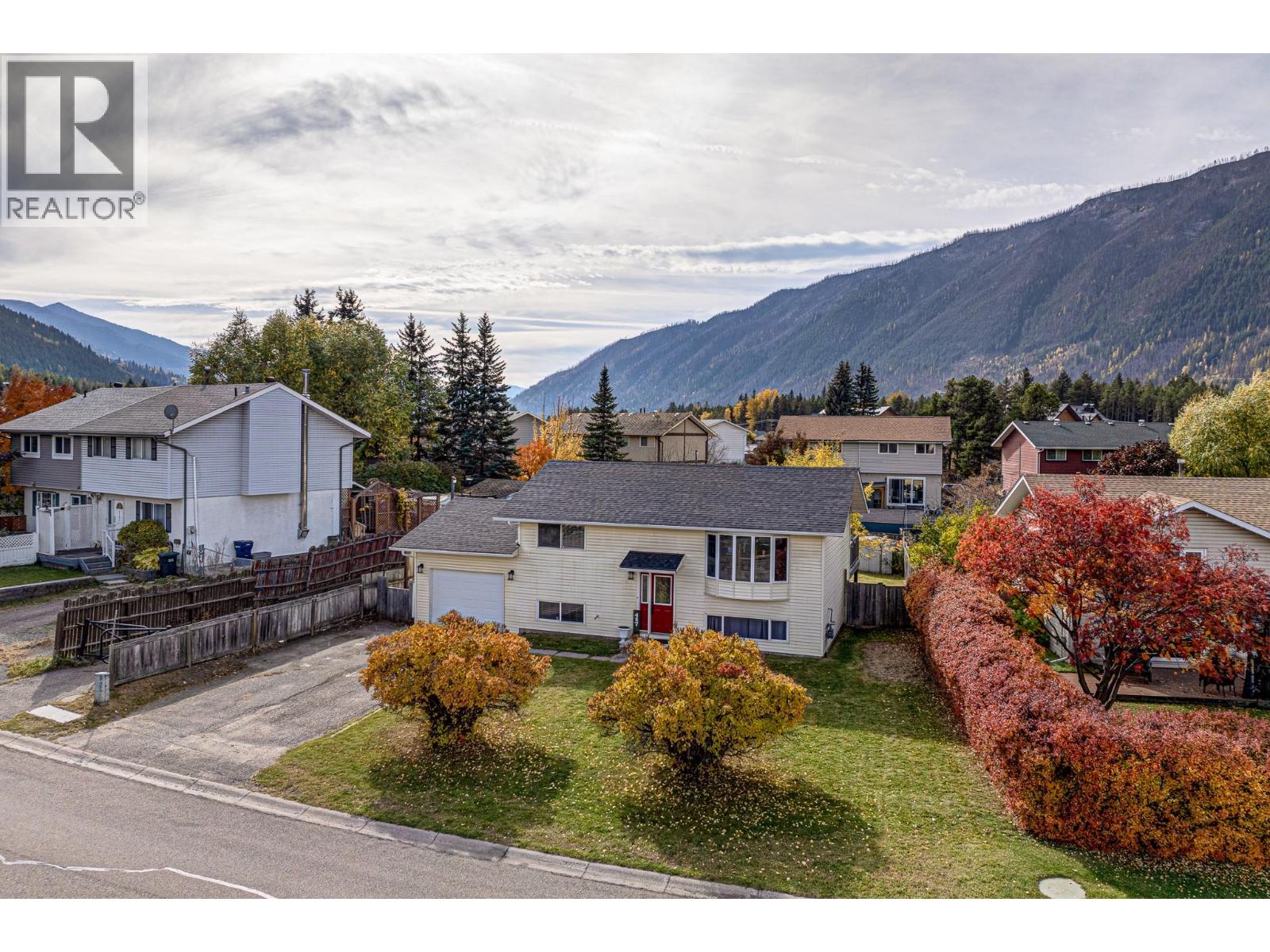 417 Engelmann Spruce Drive, Sparwood, British Columbia  V0B 2G0 - Photo 48 - 10403067