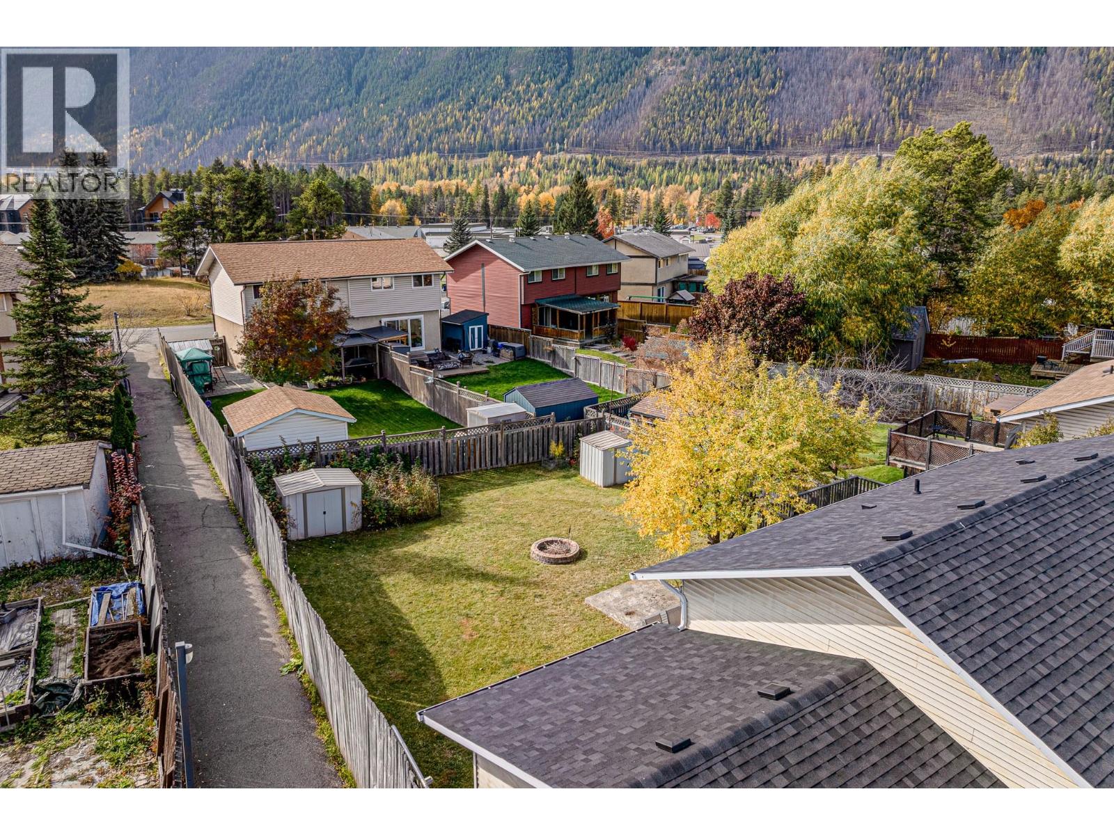 417 Engelmann Spruce Drive, Sparwood, British Columbia  V0B 2G0 - Photo 49 - 10403067