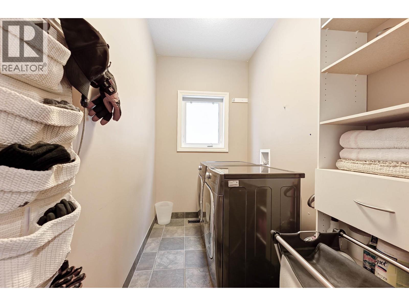 422 Azure Place, Kamloops, British Columbia  V2E 2R2 - Photo 14 - 10403691