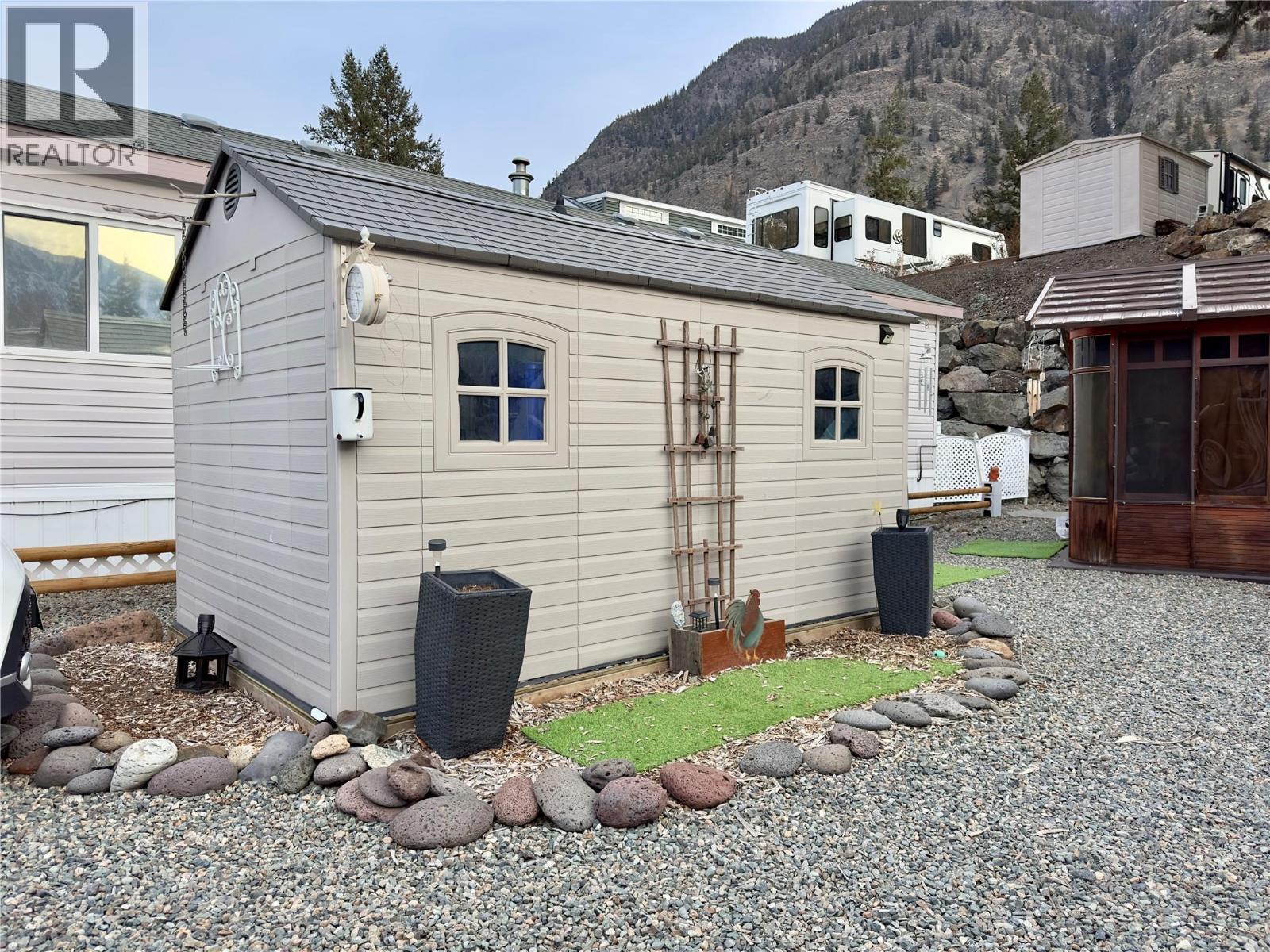 4354 Highway 3 Unit# 84, Keremeos, British Columbia  V0X 1N1 - Photo 2 - 10403407