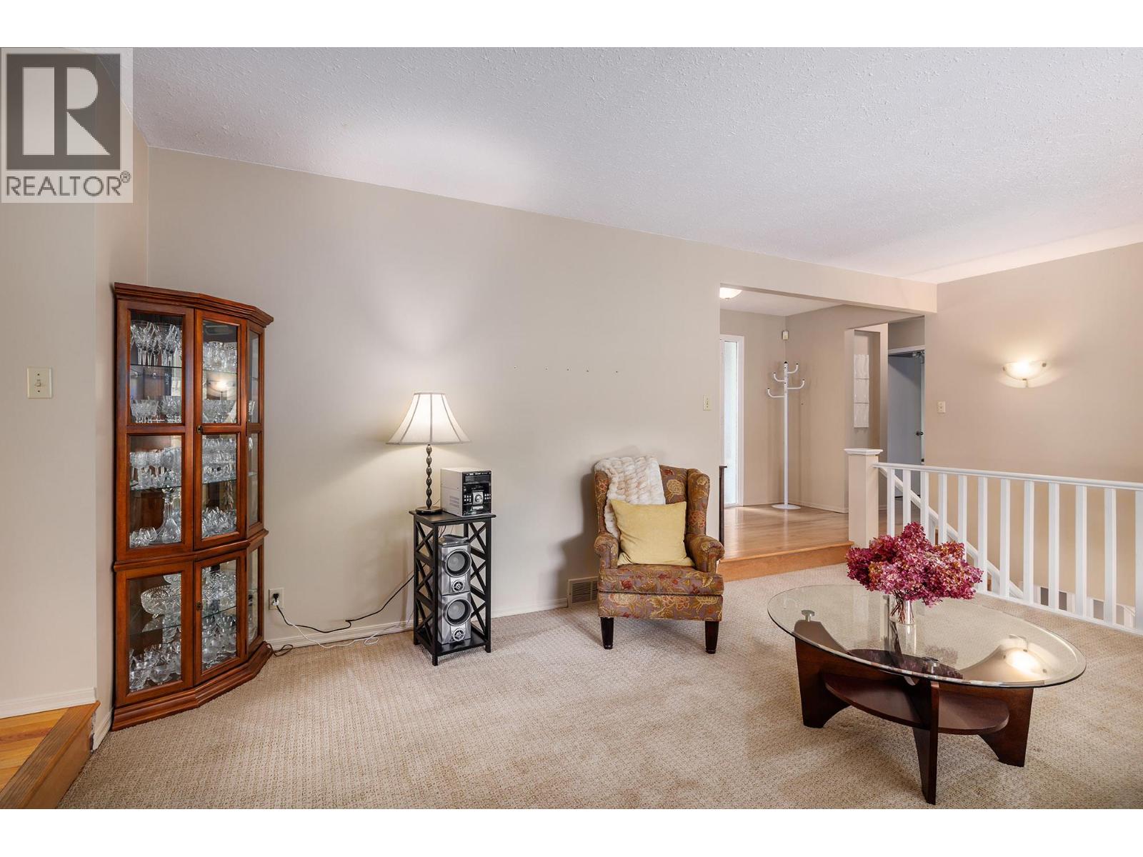 4614 Mission Ridge Court, Kelowna, British Columbia  V1Y 8R3 - Photo 5 - 10403655