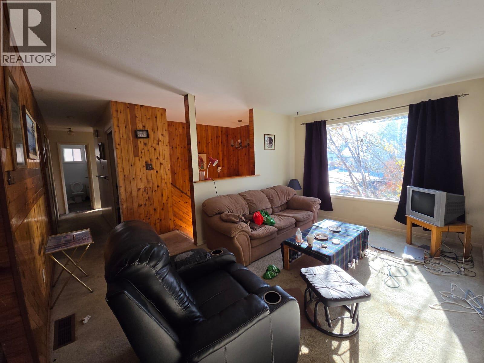 36 Sukunka Place, Tumbler Ridge, British Columbia  V0C 2W0 - Photo 4 - 10403695