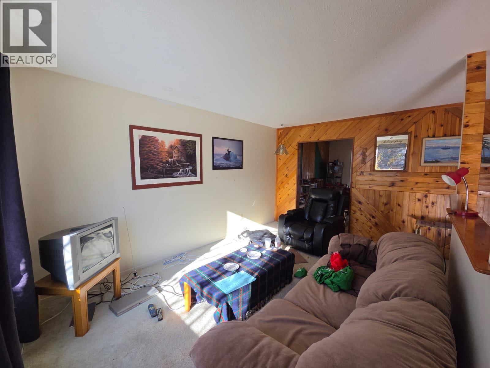 36 Sukunka Place, Tumbler Ridge, British Columbia  V0C 2W0 - Photo 7 - 10403695
