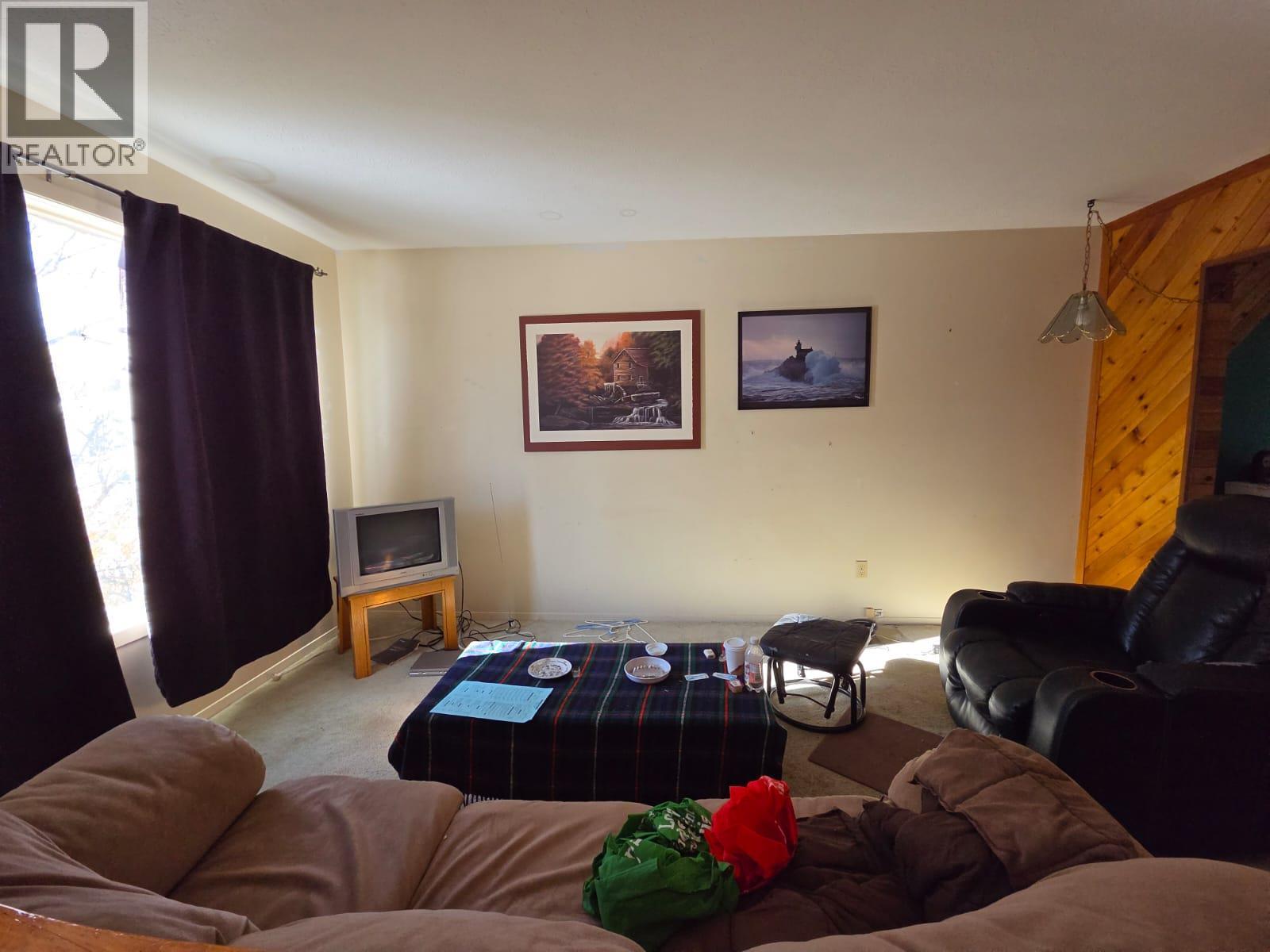 36 Sukunka Place, Tumbler Ridge, British Columbia  V0C 2W0 - Photo 8 - 10403695