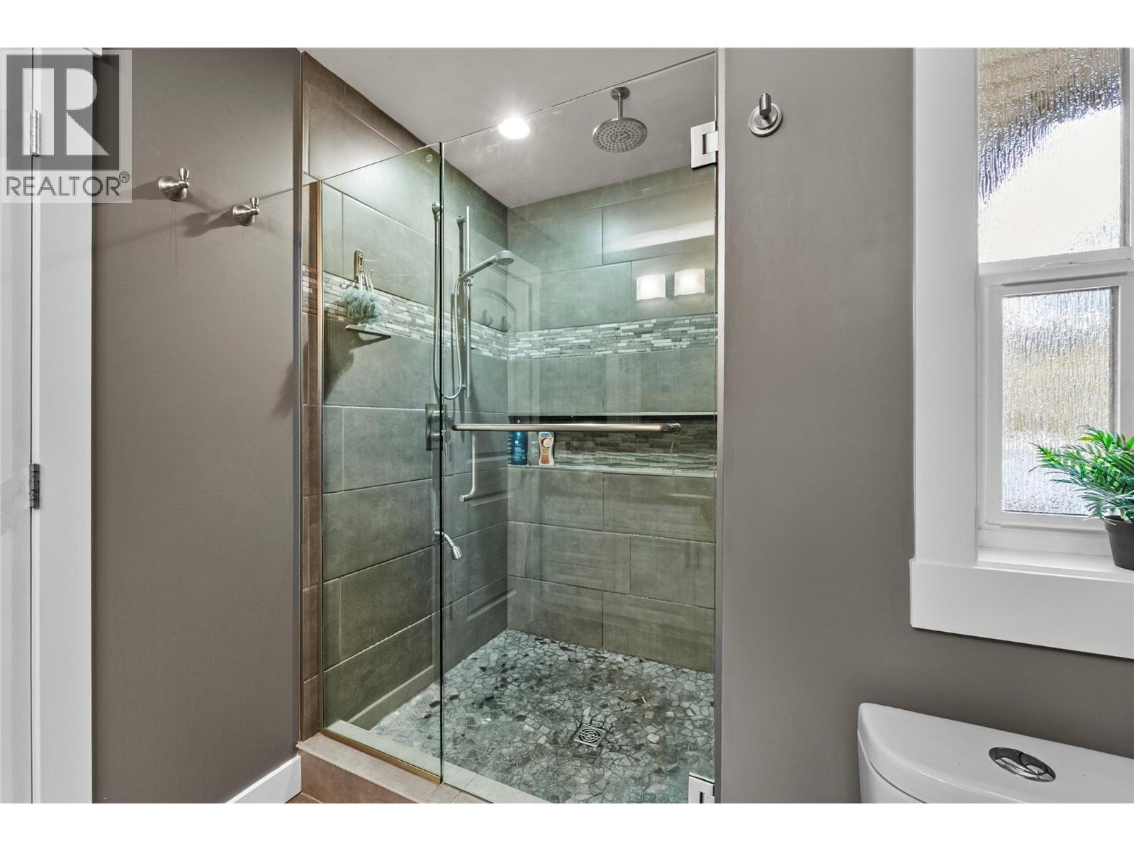 1052 Quail Drive, Kamloops, British Columbia  V2B 8N9 - Photo 18 - 10403676