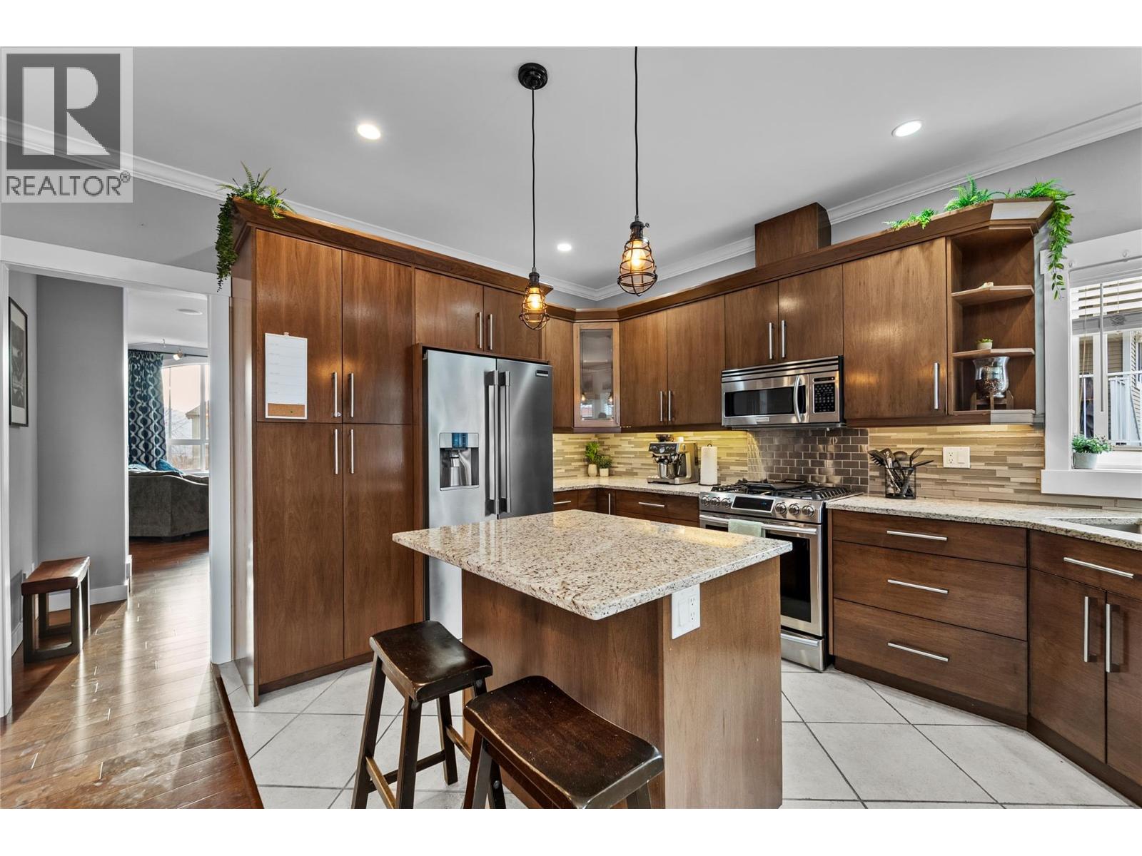 1052 Quail Drive, Kamloops, British Columbia  V2B 8N9 - Photo 5 - 10403676