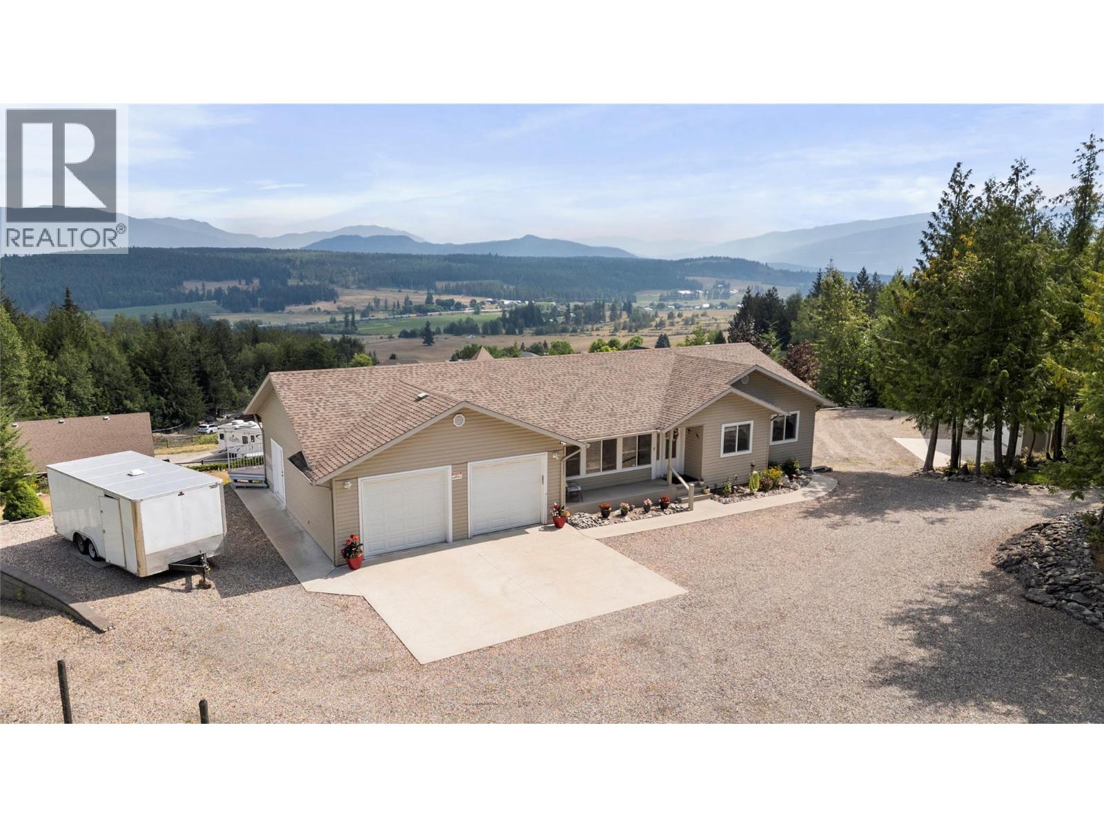 1406 Huckleberry Drive, Sorrento, British Columbia  V0E 2W1 - Photo 1 - 10403609