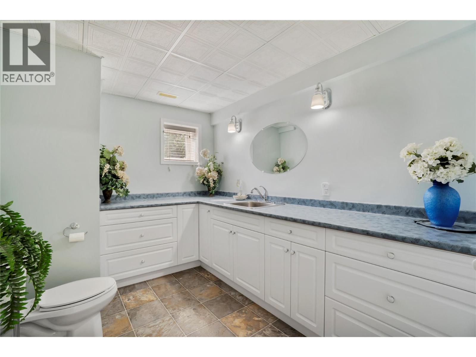 1406 Huckleberry Drive, Sorrento, British Columbia  V0E 2W1 - Photo 28 - 10403609