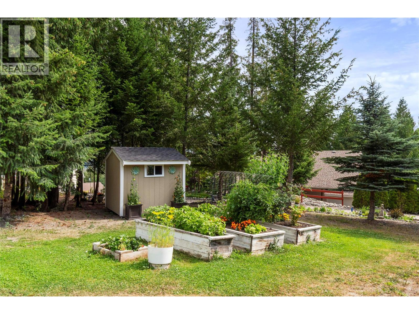 1406 Huckleberry Drive, Sorrento, British Columbia  V0E 2W1 - Photo 40 - 10403609