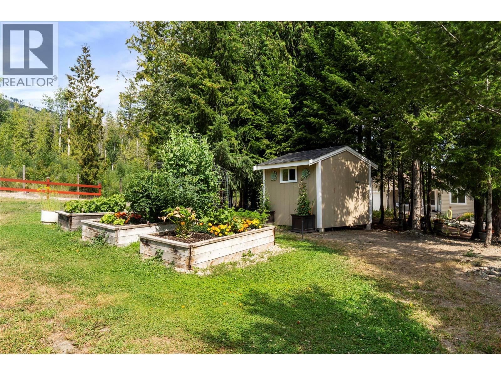 1406 Huckleberry Drive, Sorrento, British Columbia  V0E 2W1 - Photo 41 - 10403609