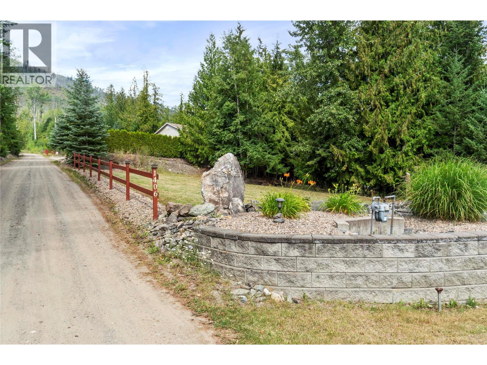 1406 Huckleberry Drive, Sorrento, British Columbia  V0E 2W1 - Photo 46 - 10403609