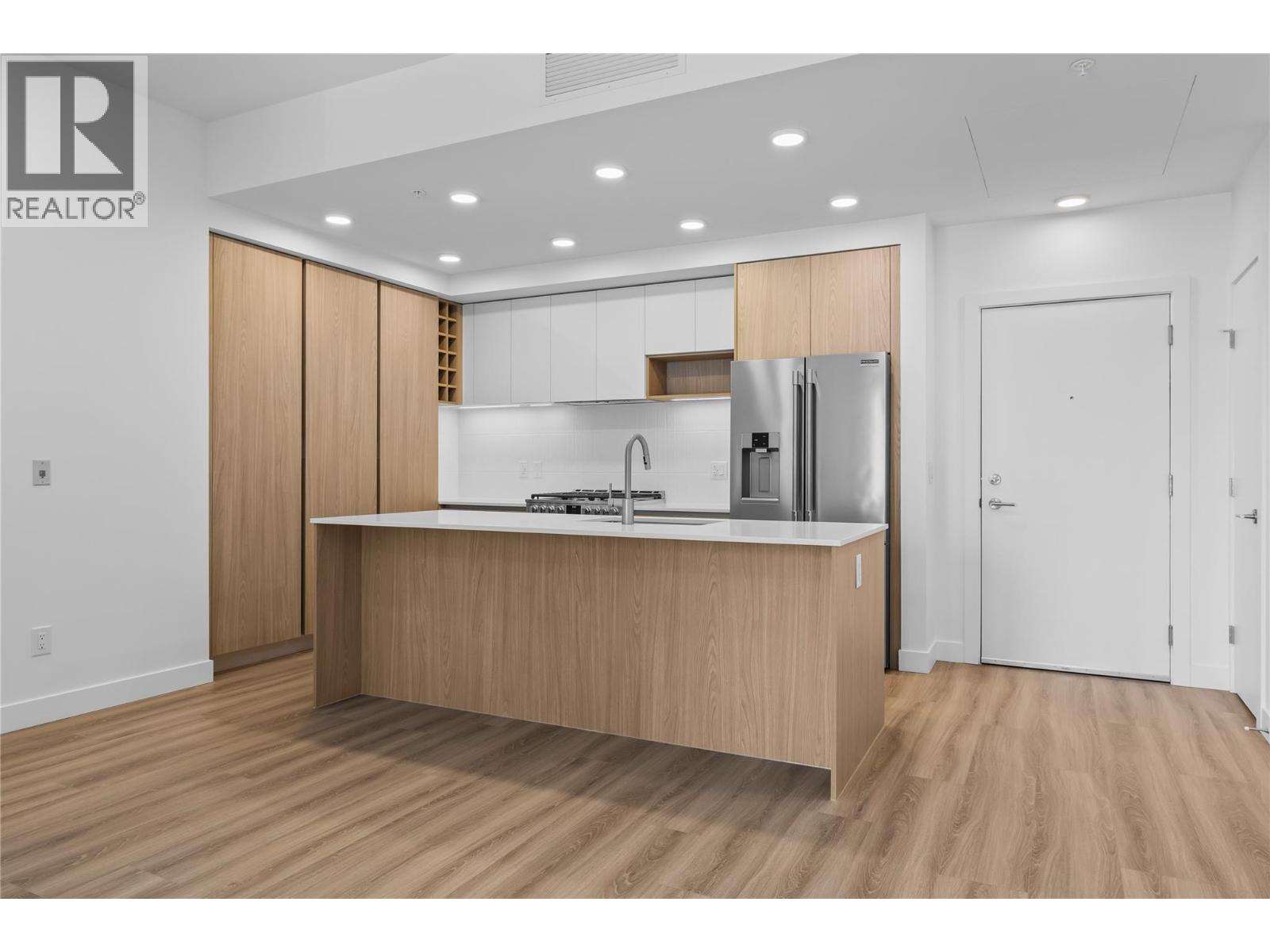 2760 Olalla Road Unit# 208, West Kelowna, British Columbia  V1Z 2A9 - Photo 2 - 10403625