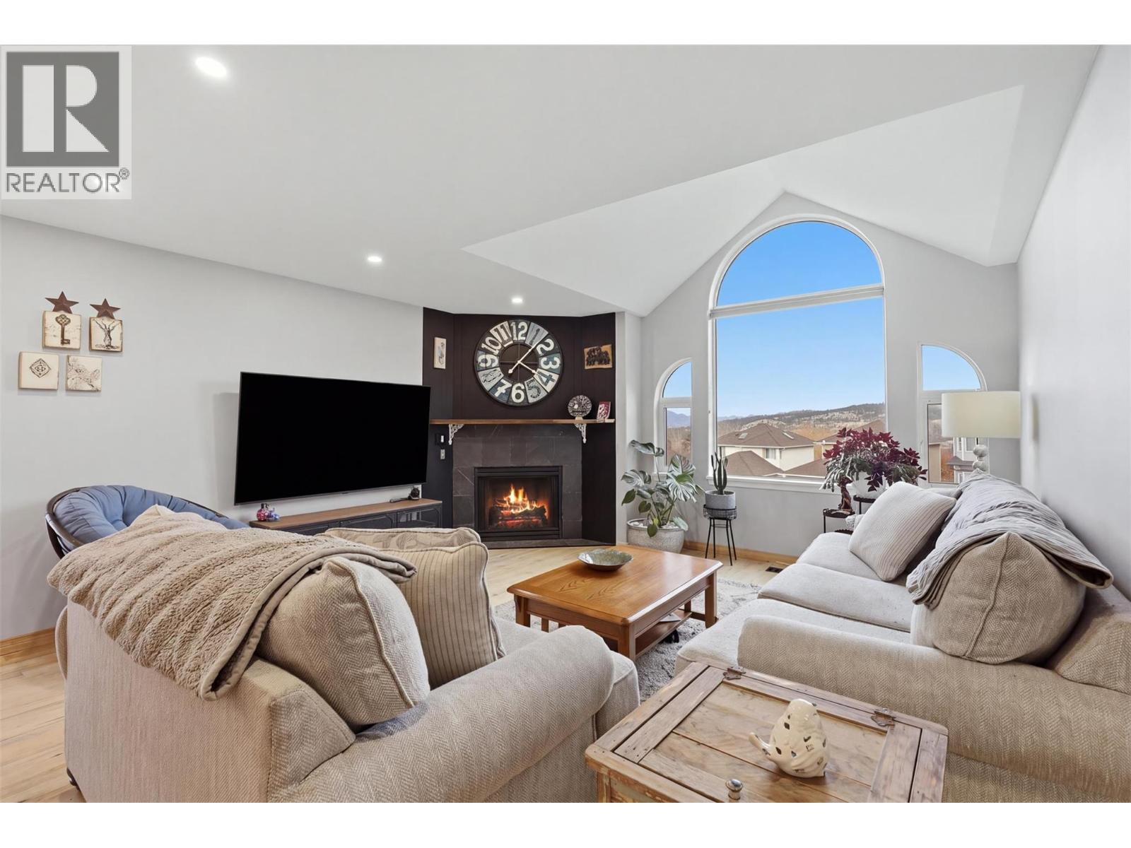 2435 Drummond Court, Kamloops, British Columbia  V2E 1Y1 - Photo 12 - 10403713