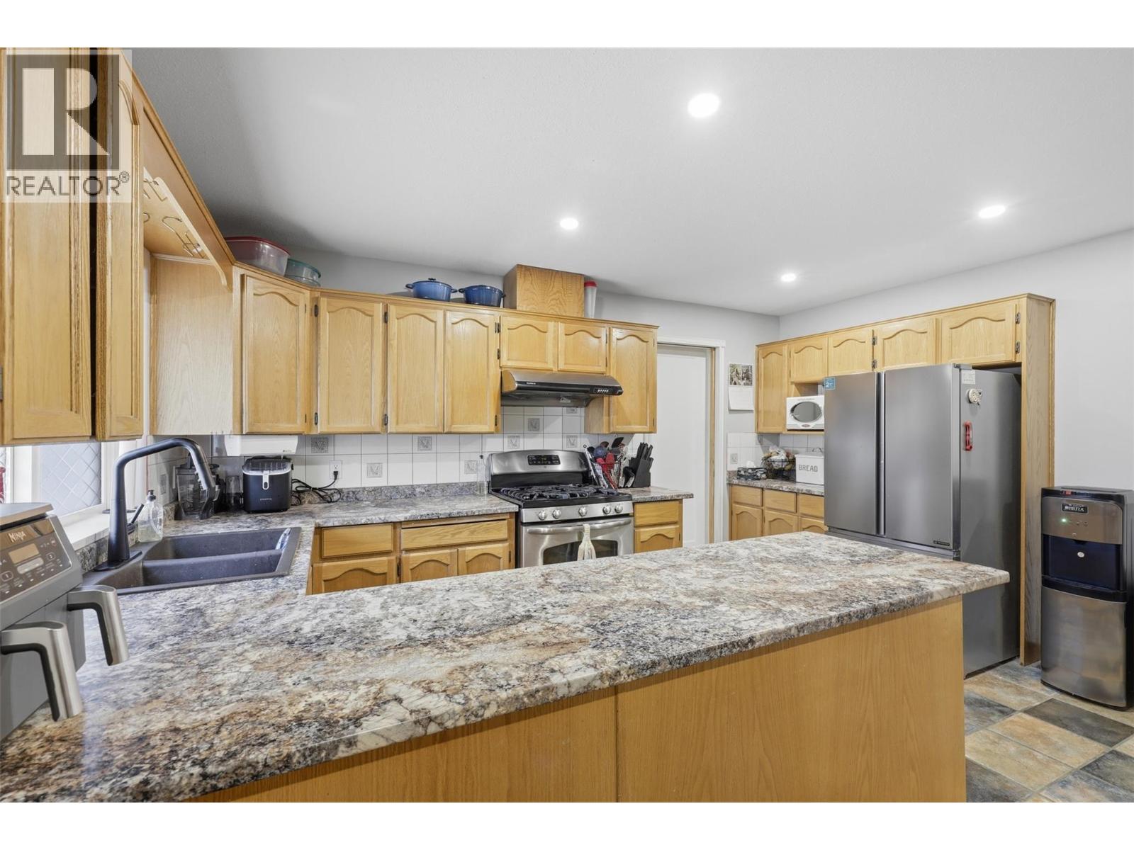2435 Drummond Court, Kamloops, British Columbia  V2E 1Y1 - Photo 18 - 10403713