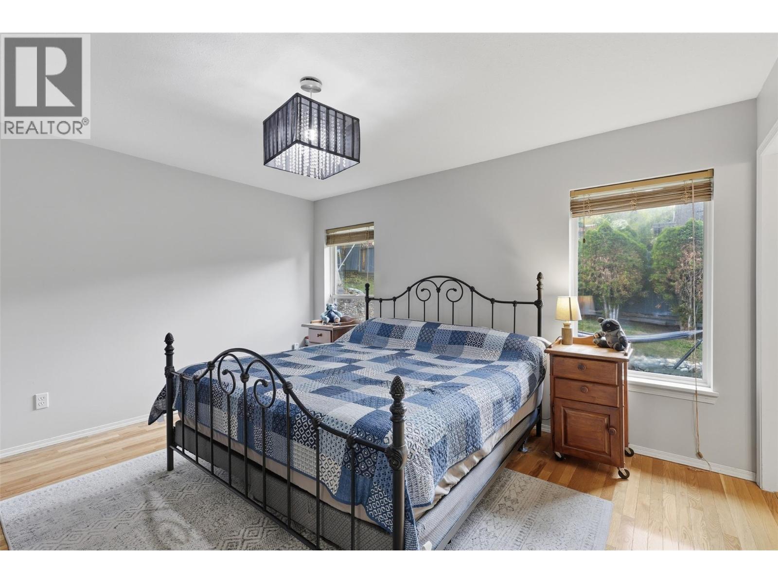 2435 Drummond Court, Kamloops, British Columbia  V2E 1Y1 - Photo 5 - 10403713
