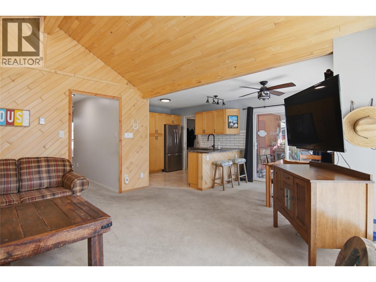 9201 Finlay Road, Kamloops, British Columbia  V0E 1Z1 - Photo 17 - 10403710