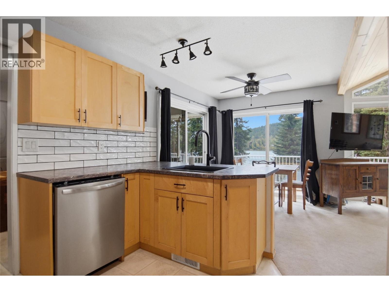 9201 Finlay Road, Kamloops, British Columbia  V0E 1Z1 - Photo 21 - 10403710