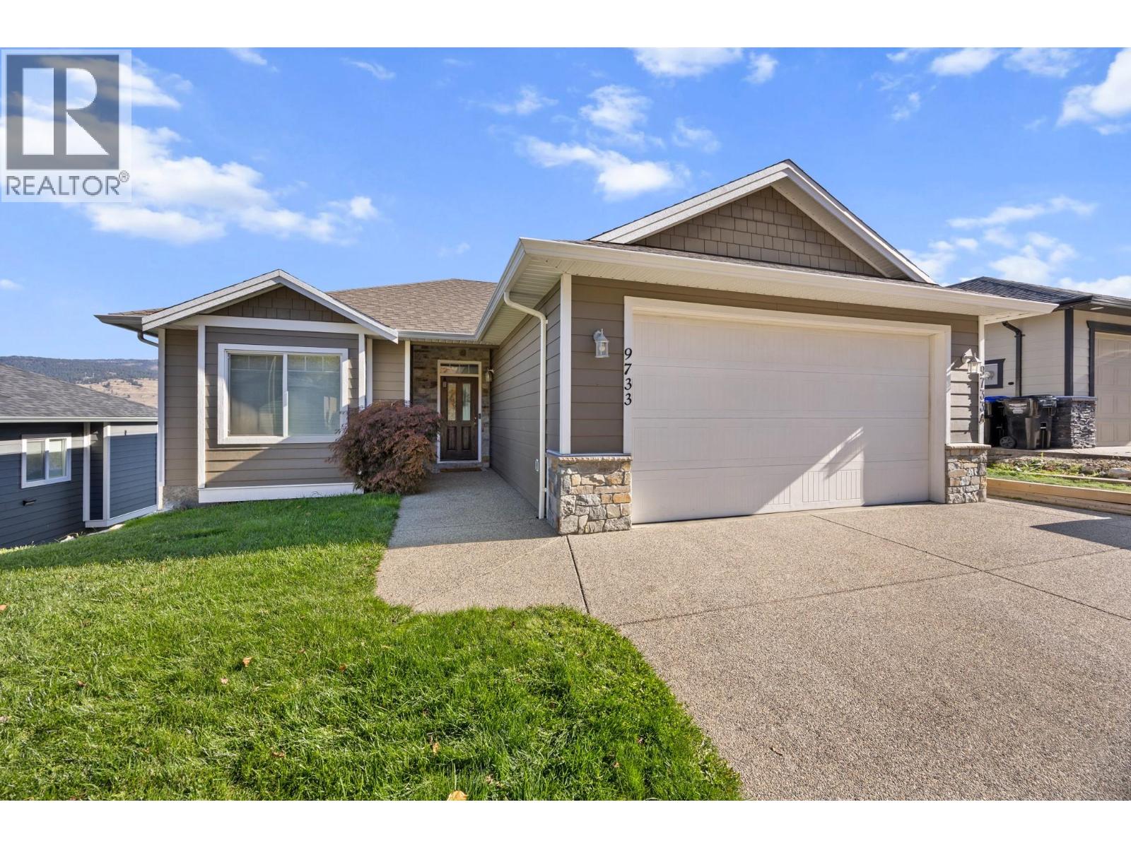 9733 Santina Road, Lake Country, British Columbia  V4V 2R9 - Photo 1 - 10403697