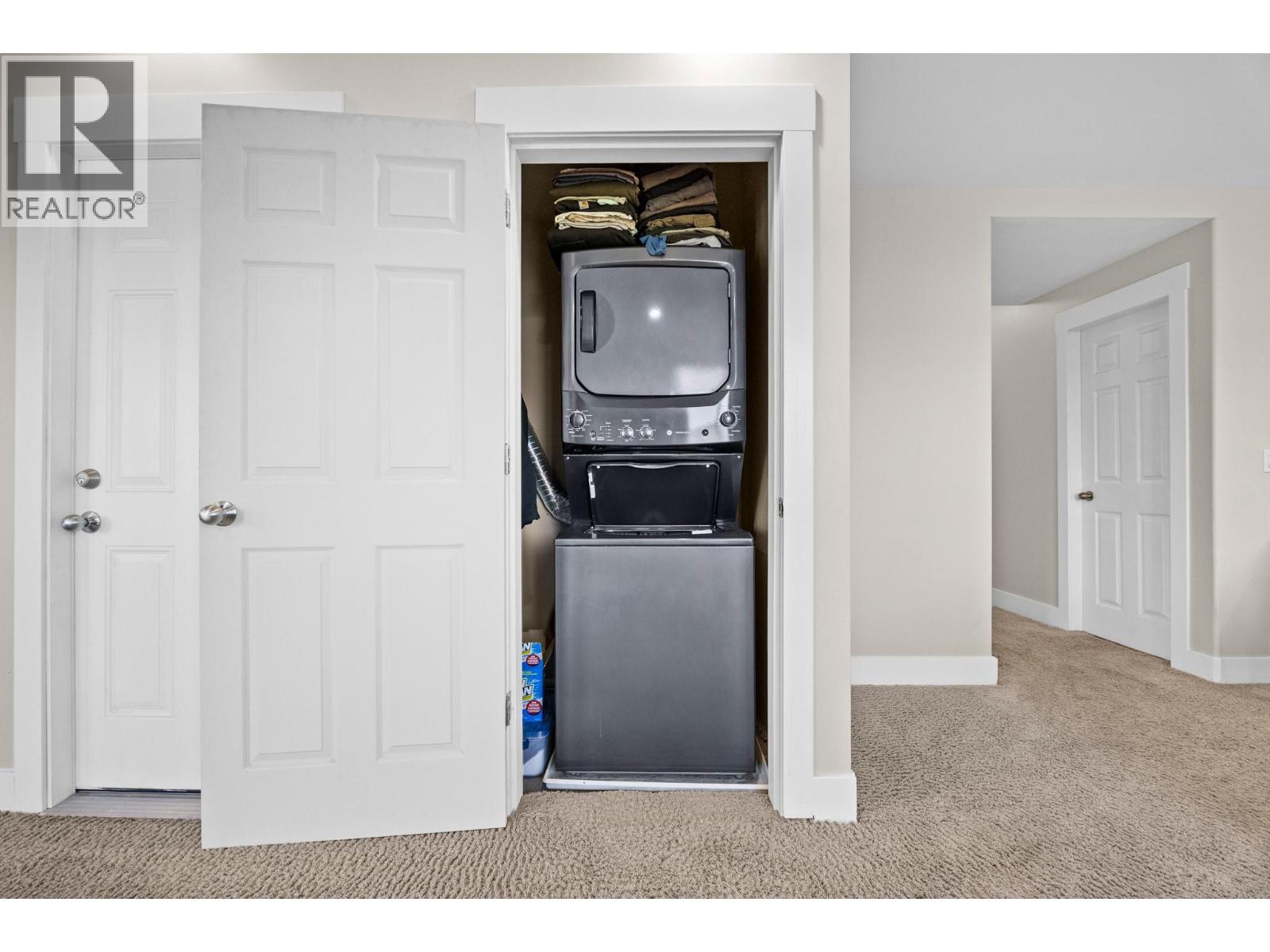 9733 Santina Road, Lake Country, British Columbia  V4V 2R9 - Photo 33 - 10403697