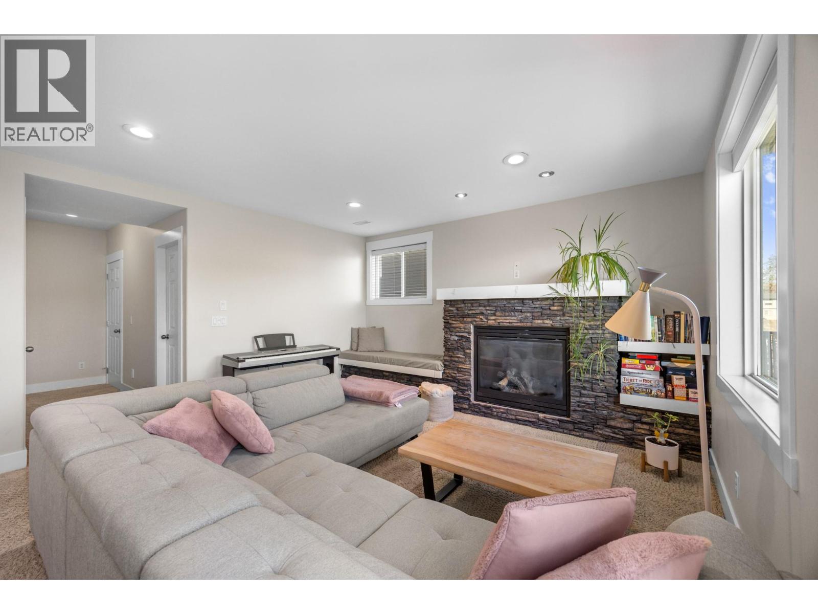 9733 Santina Road, Lake Country, British Columbia  V4V 2R9 - Photo 59 - 10403697