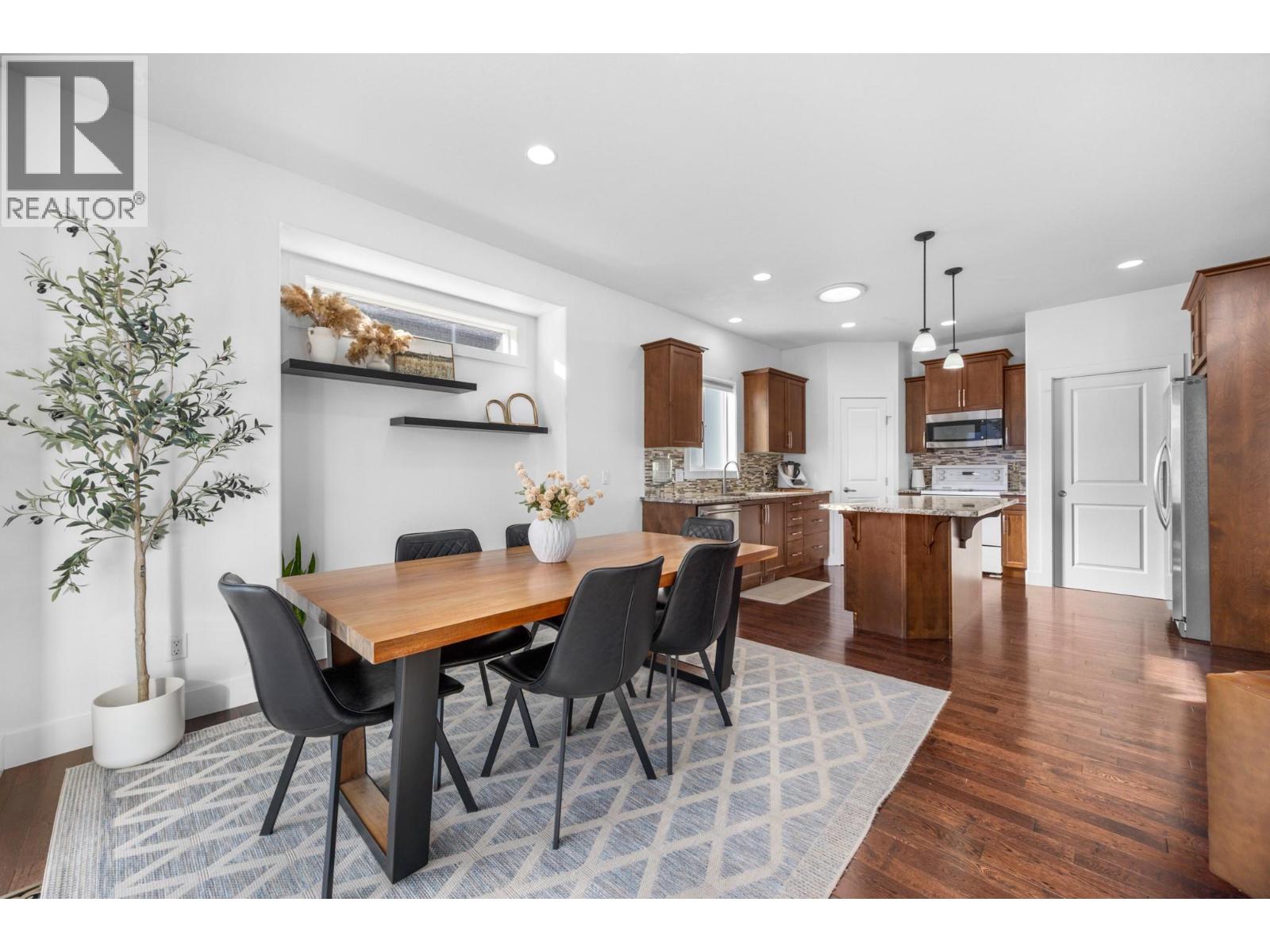 9733 Santina Road, Lake Country, British Columbia  V4V 2R9 - Photo 6 - 10403697