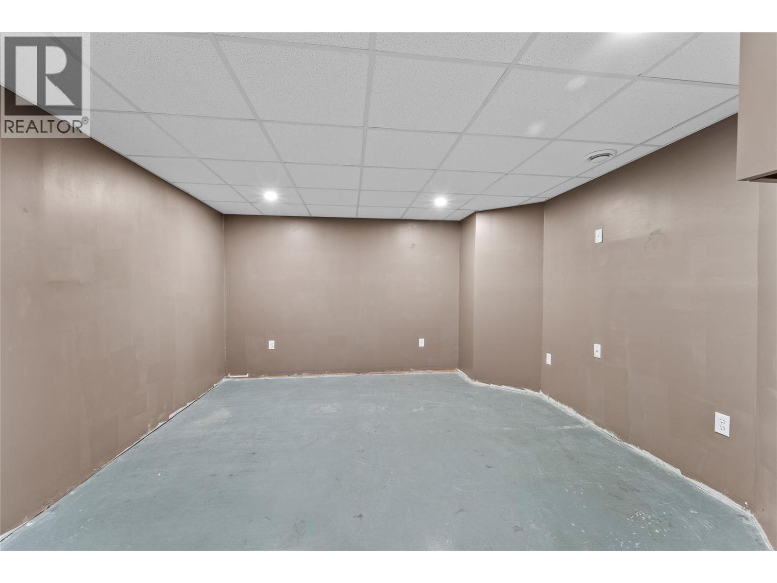 1195 14th Street Unit# 33, Kamloops, British Columbia  V2B 8L1 - Photo 25 - 10398756