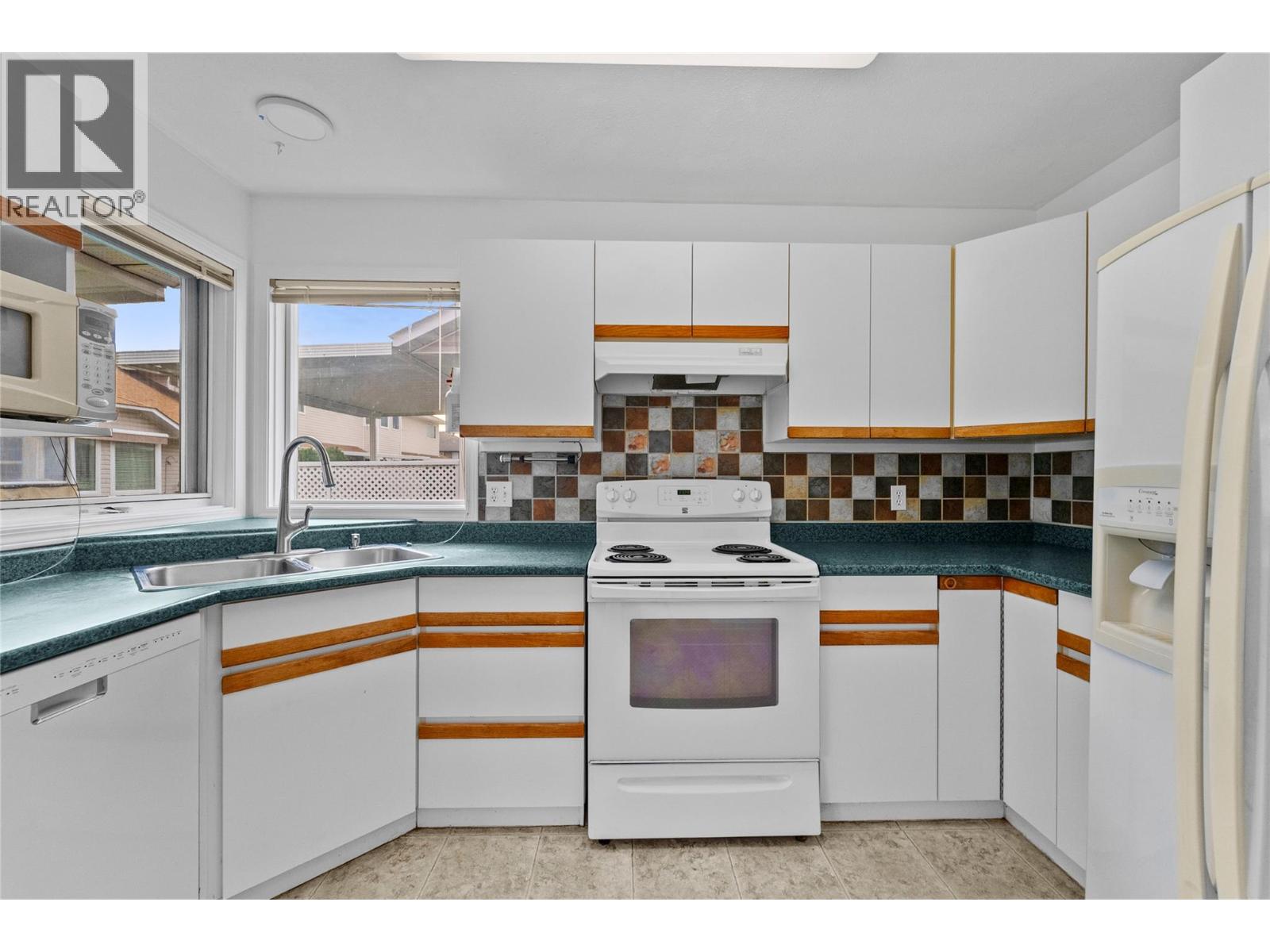 1195 14th Street Unit# 33, Kamloops, British Columbia  V2B 8L1 - Photo 7 - 10398756