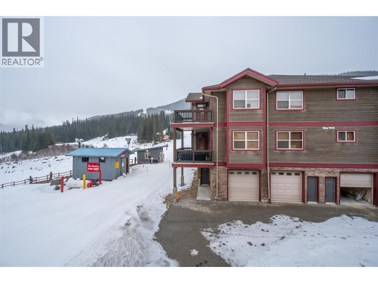 360 Strayhorse Road Unit# 31, Apex Mountain, British Columbia  V2A 0E2 - Photo 36 - 10403473