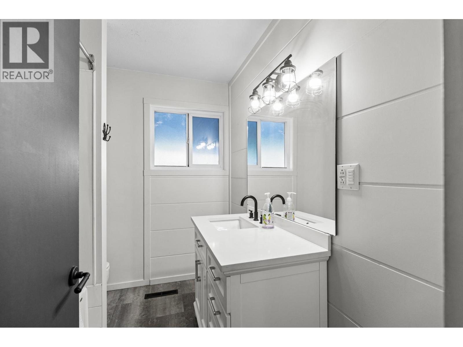1210 Centennial Crescent, Kelowna, British Columbia  V1Y 6K2 - Photo 19 - 10403469