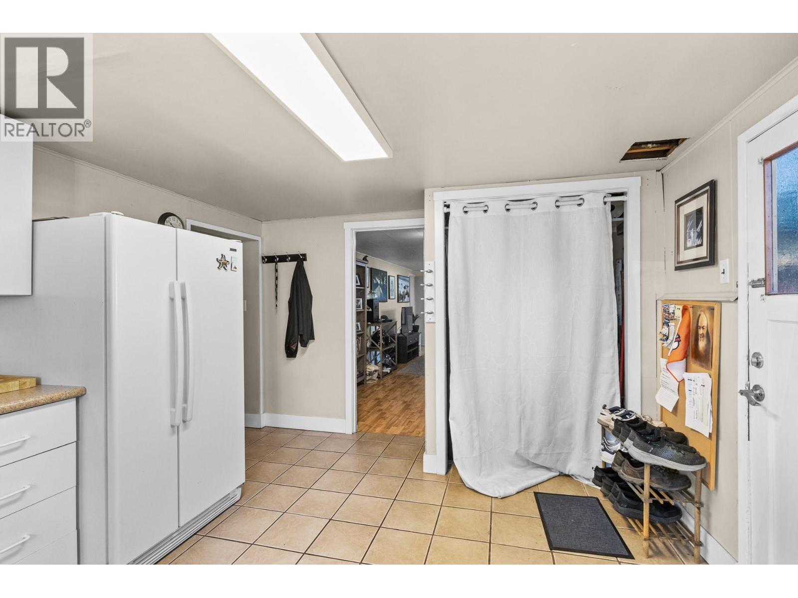 1210 Centennial Crescent, Kelowna, British Columbia  V1Y 6K2 - Photo 29 - 10403469