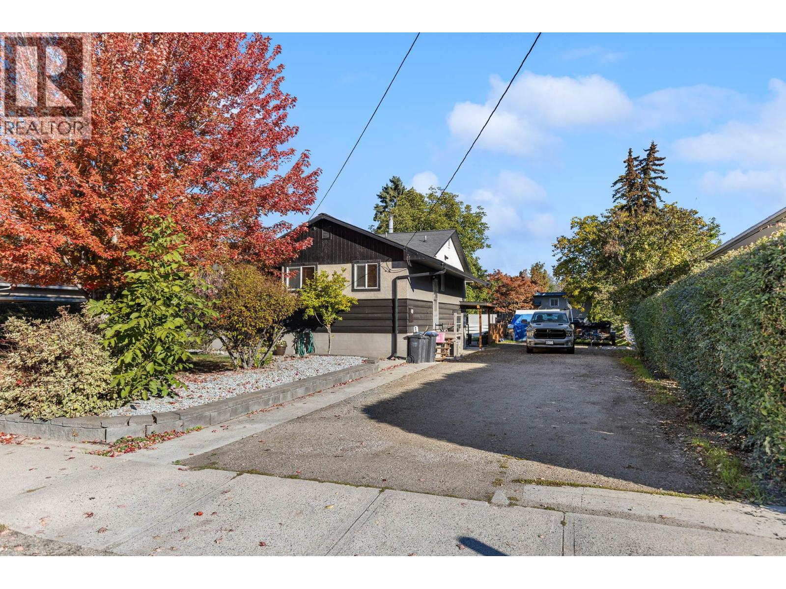 1210 Centennial Crescent, Kelowna, British Columbia  V1Y 6K2 - Photo 4 - 10403469