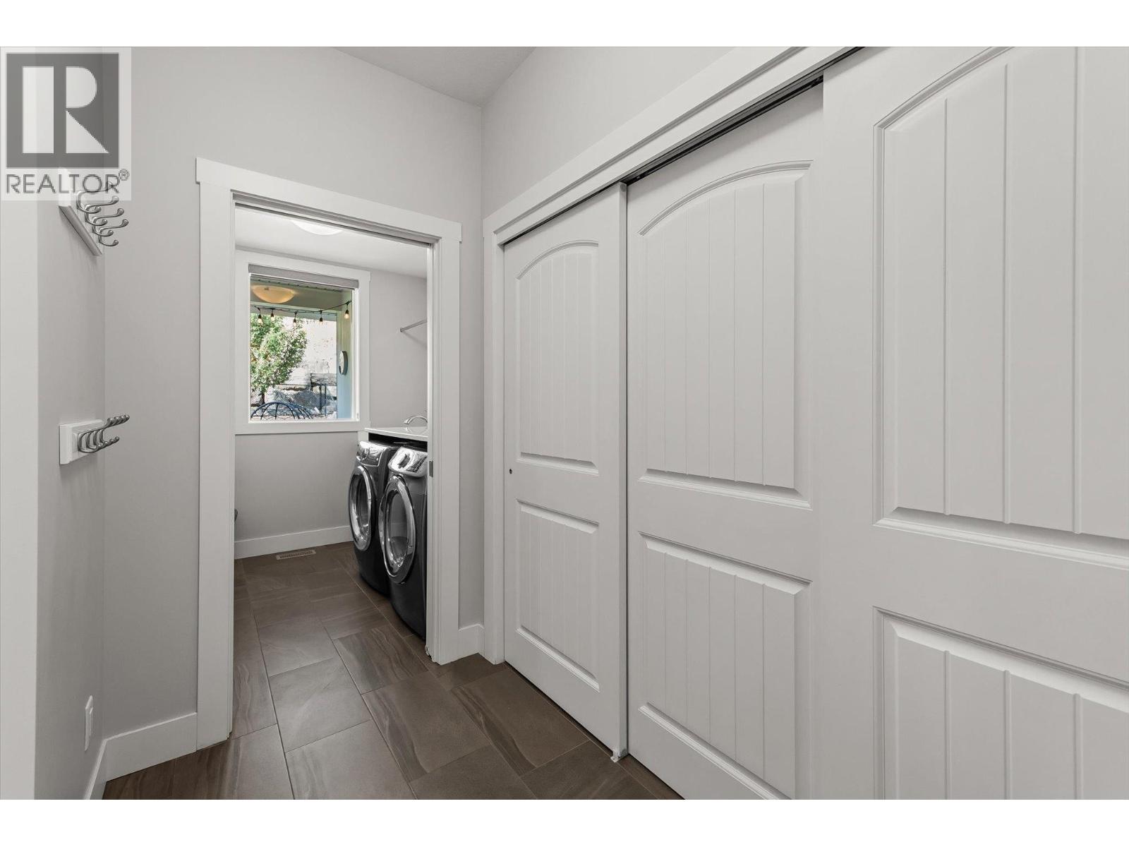118 Split Pine Court, Kelowna, British Columbia  V1V 3G3 - Photo 27 - 10403122