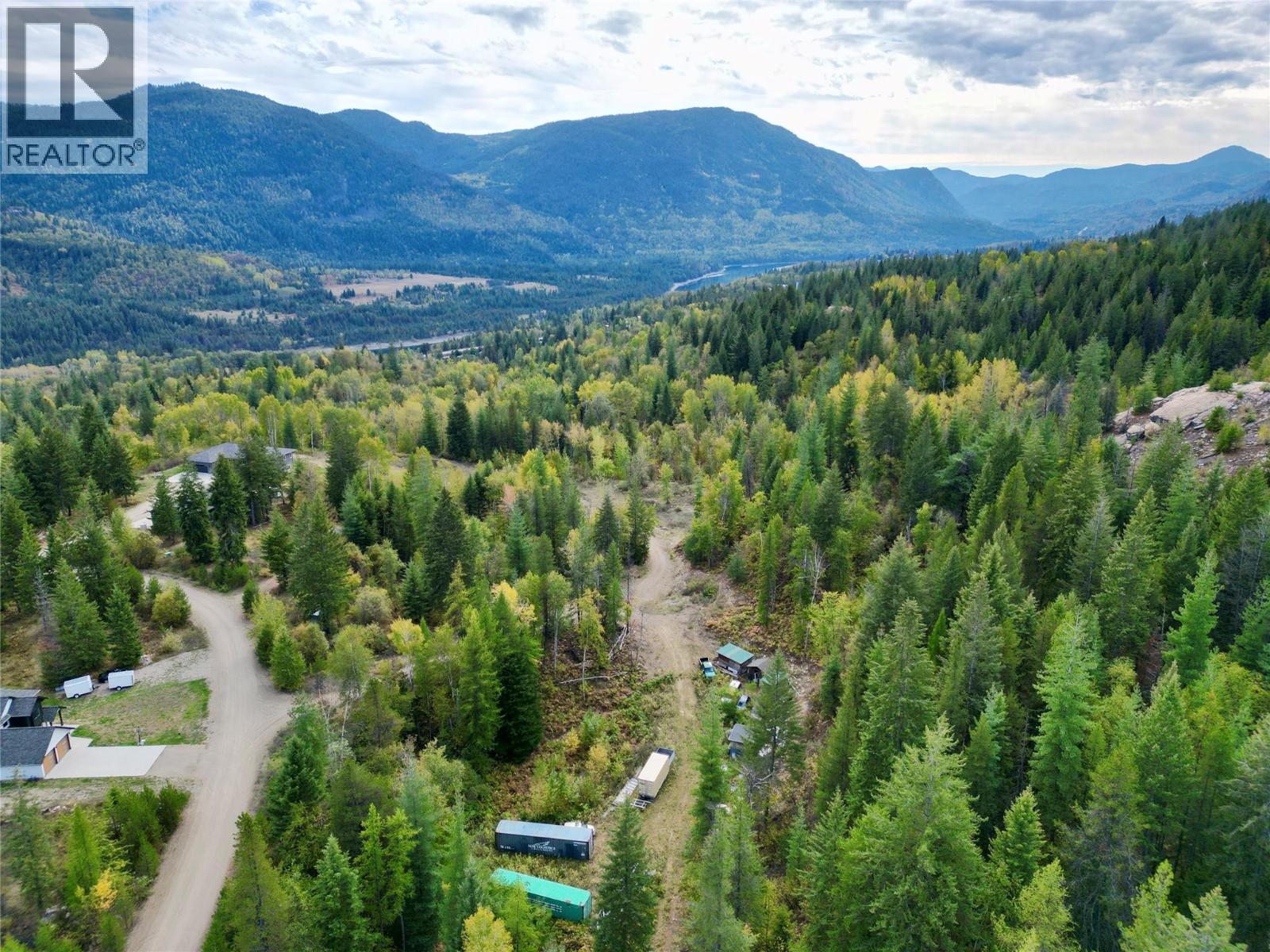 120 Upland Crescent, Castlegar, British Columbia  V1N 0A2 - Photo 2 - 10403645