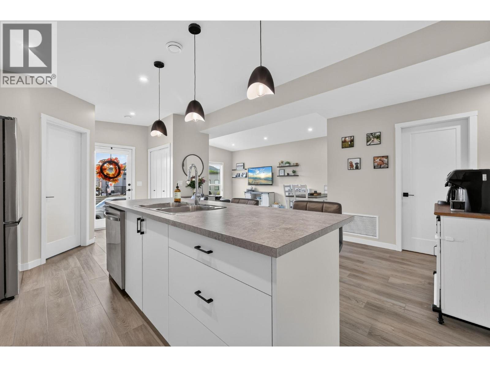 8900 Jim Bailey Road Unit# 9, Kelowna, British Columbia  V4V 0B5 - Photo 6 - 10403598