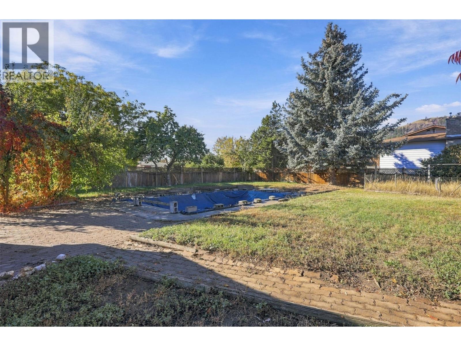 4569 Spurraway Road, Kamloops, British Columbia  V2H 1M8 - Photo 4 - 10403393