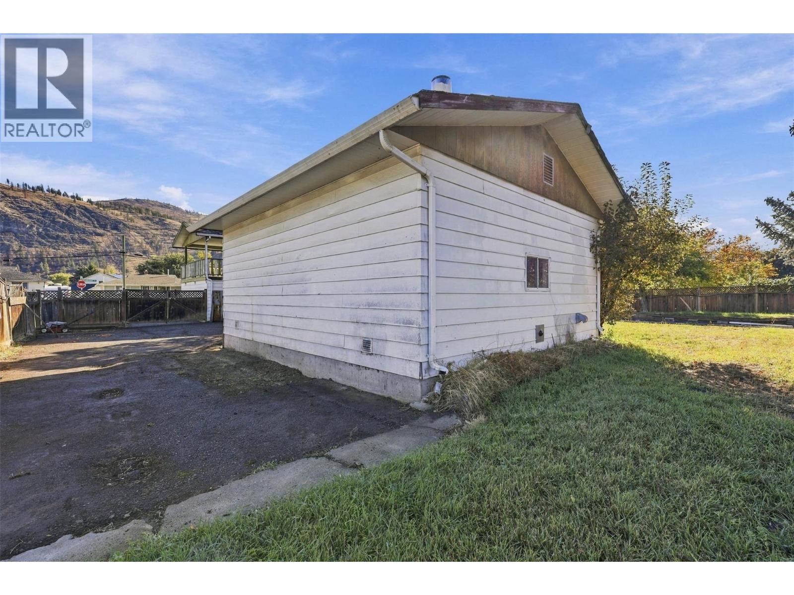 4569 Spurraway Road, Kamloops, British Columbia  V2H 1M8 - Photo 47 - 10403393