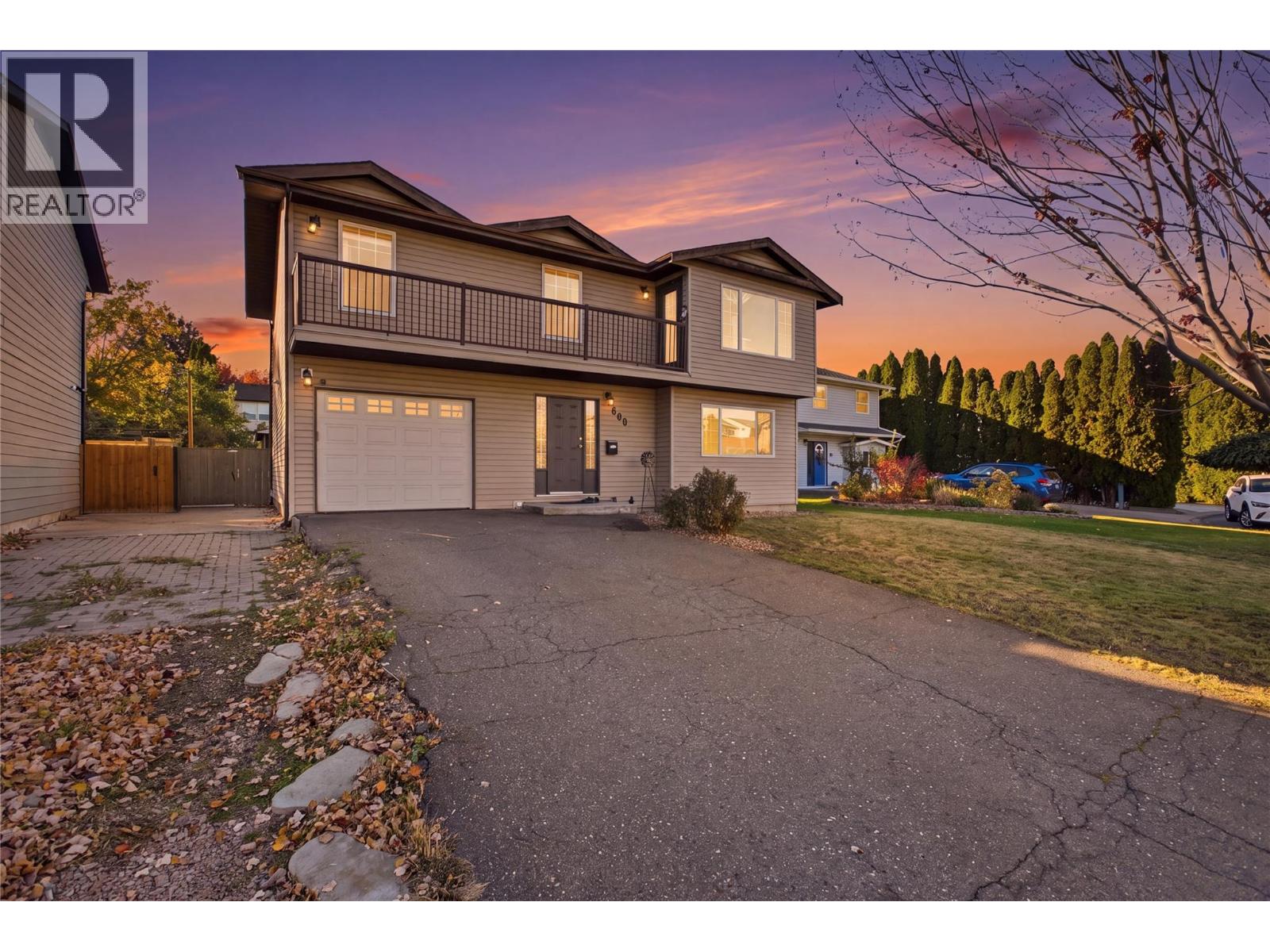 460 Sentinel Court, Kamloops, British Columbia  V2E 2G6 - Photo 1 - 10403651