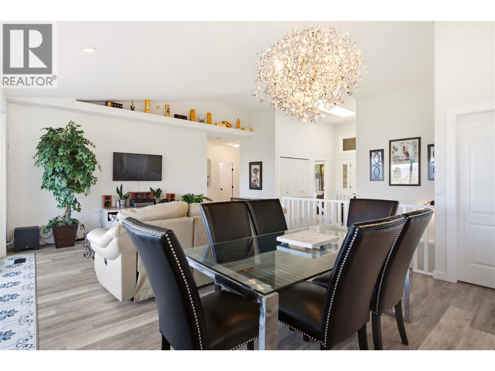 724 Lone Pine Drive, Kelowna, British Columbia  V1P 1A1 - Photo 14 - 10403716