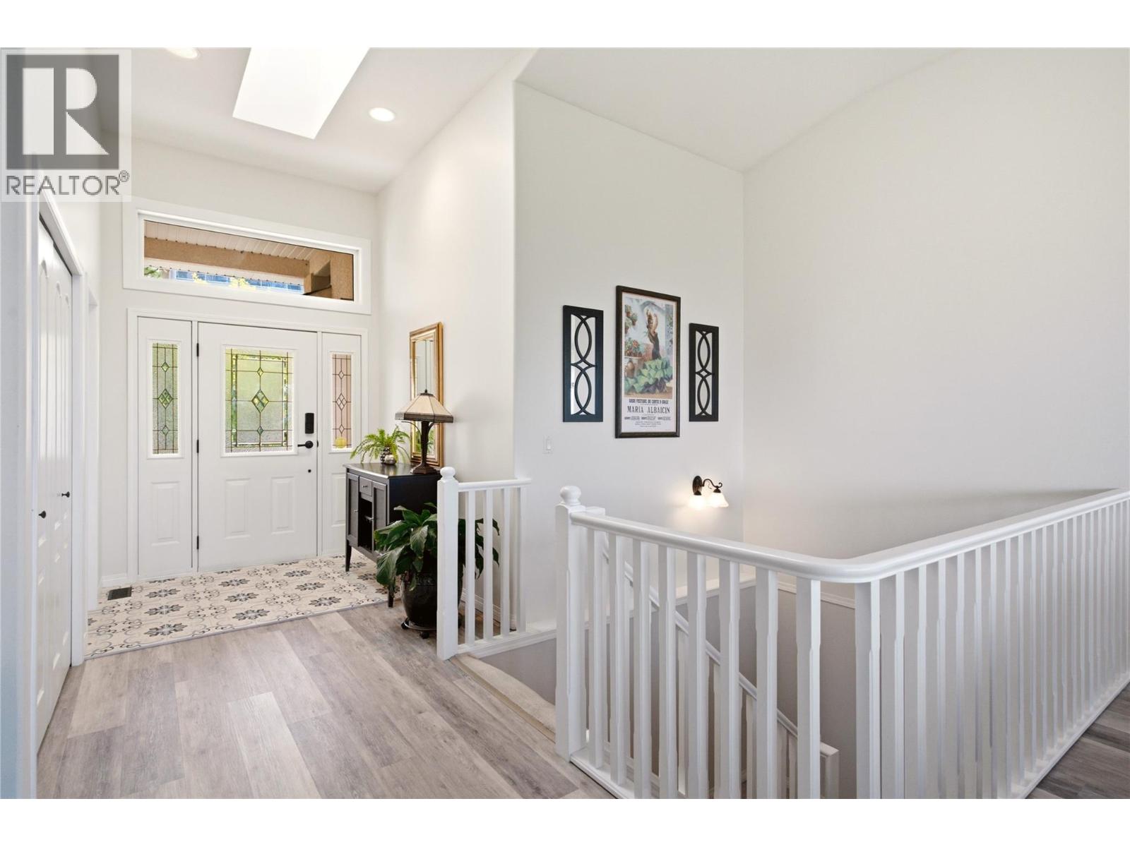 724 Lone Pine Drive, Kelowna, British Columbia  V1P 1A1 - Photo 19 - 10403716