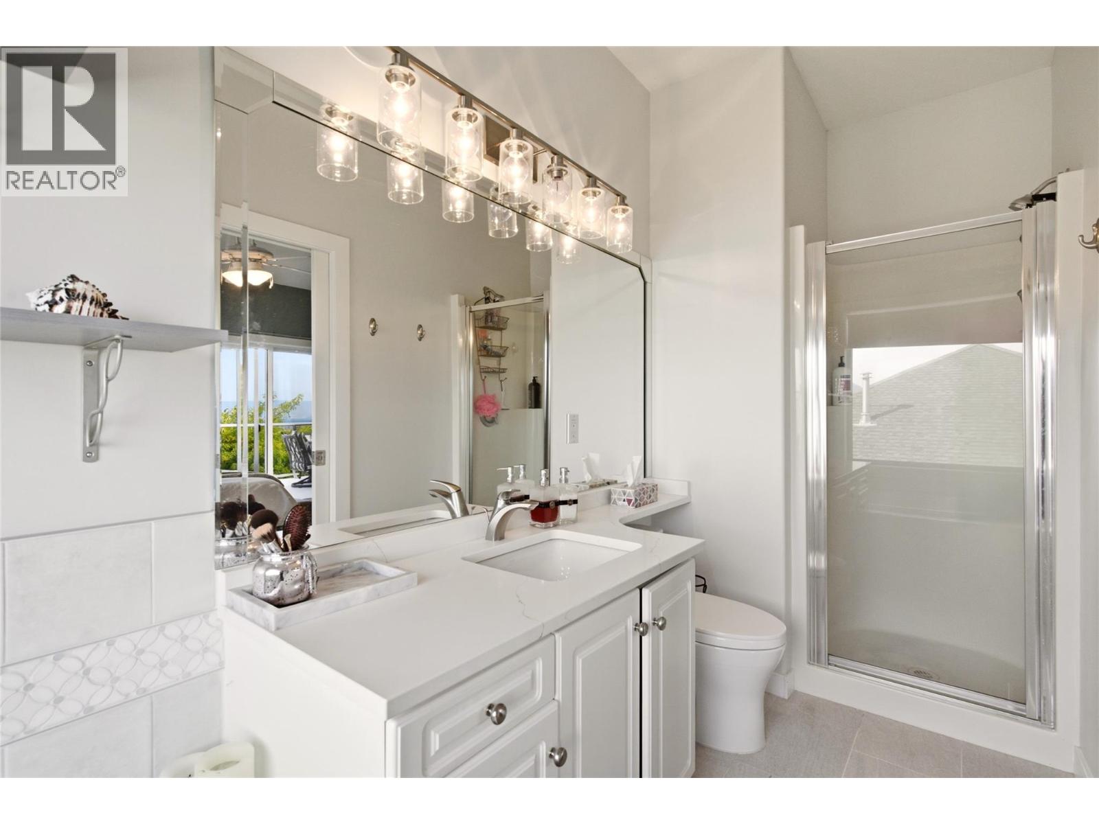 724 Lone Pine Drive, Kelowna, British Columbia  V1P 1A1 - Photo 27 - 10403716