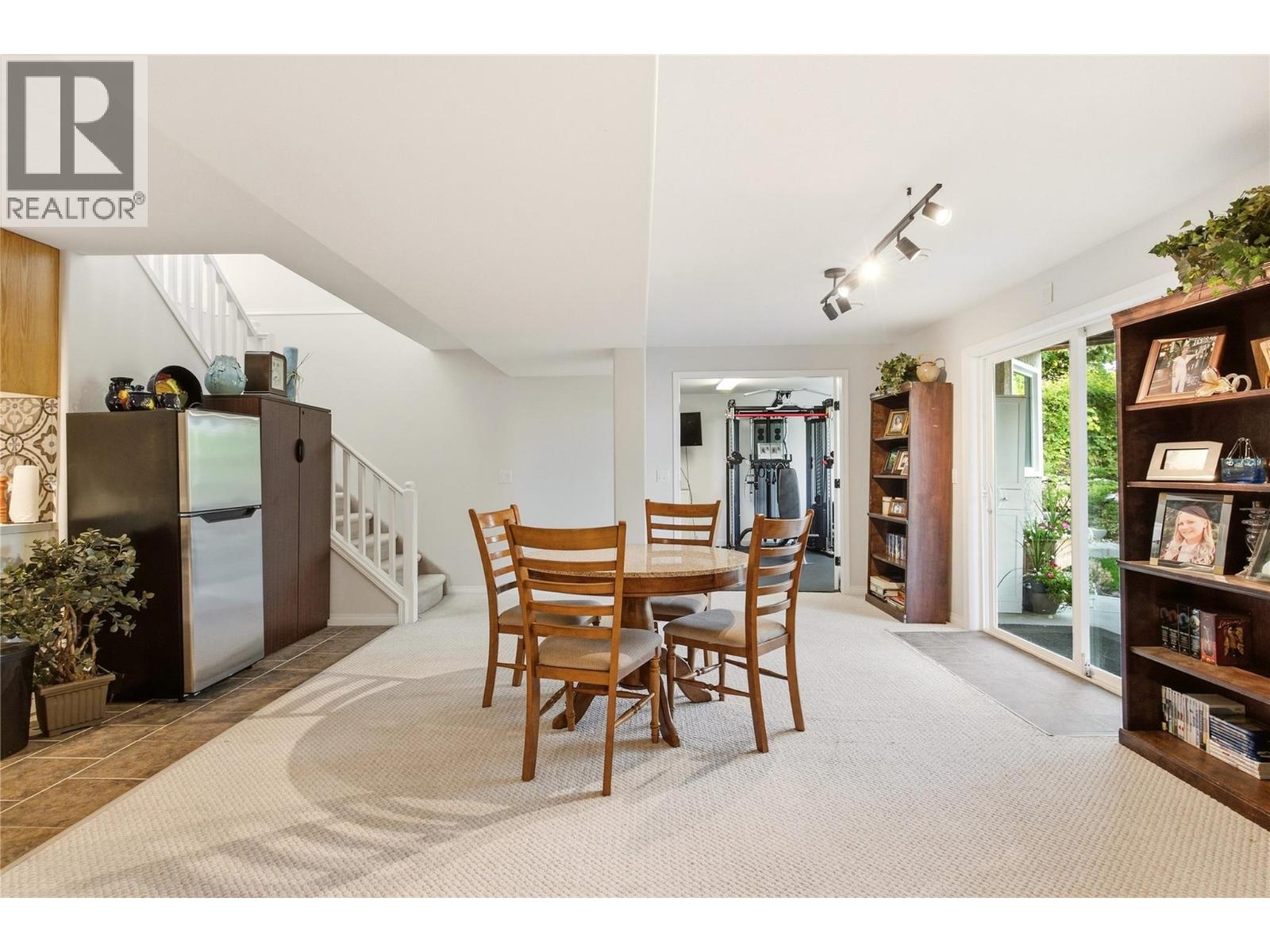 724 Lone Pine Drive, Kelowna, British Columbia  V1P 1A1 - Photo 37 - 10403716