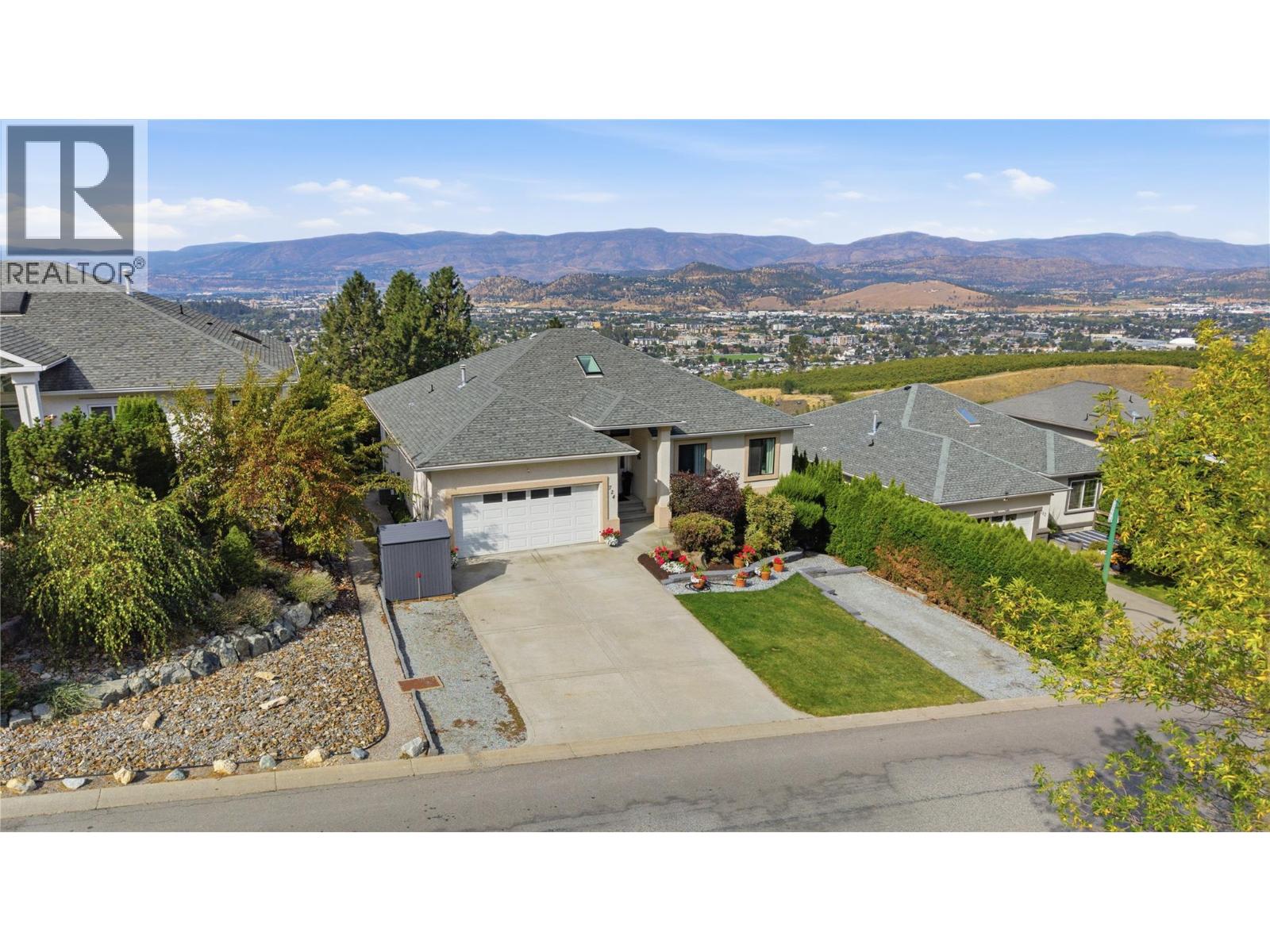 724 Lone Pine Drive, Kelowna, British Columbia  V1P 1A1 - Photo 4 - 10403716