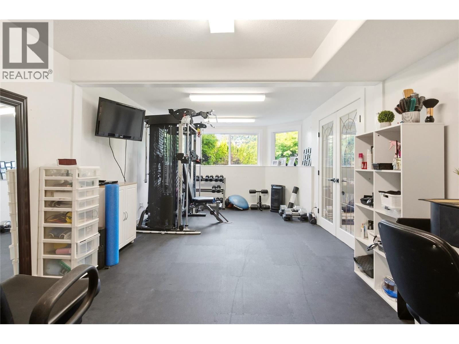 724 Lone Pine Drive, Kelowna, British Columbia  V1P 1A1 - Photo 41 - 10403716