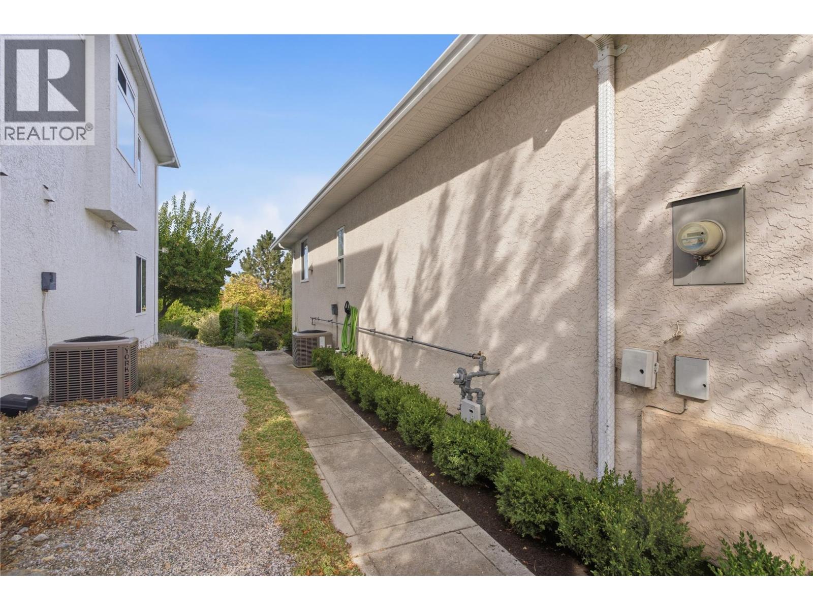 724 Lone Pine Drive, Kelowna, British Columbia  V1P 1A1 - Photo 53 - 10403716